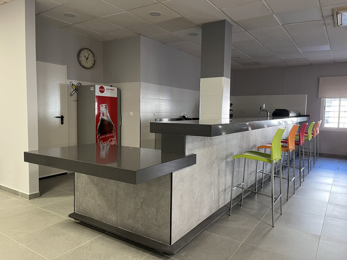traza2_arq's tweet photo. [traza2 y Bienestar Social recepcionan las obras de rehabilitación y mejora del Centro de Mayores de Alcazar de San Juan. #arquitetura #rehabilitation #mayores #bienestar #social #traza2 https://t.co/ogqLtimS3a