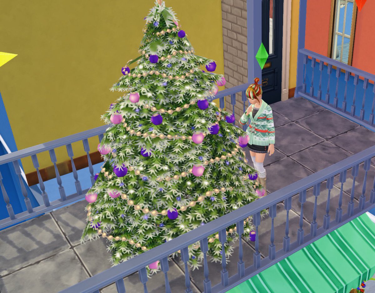 catsitobleu's tweet photo. Taking a break after decorating the Christmas tree ☺️🎄

#thesimsmobile #catsitobleu https://t.co/6MHp8QkEQ7