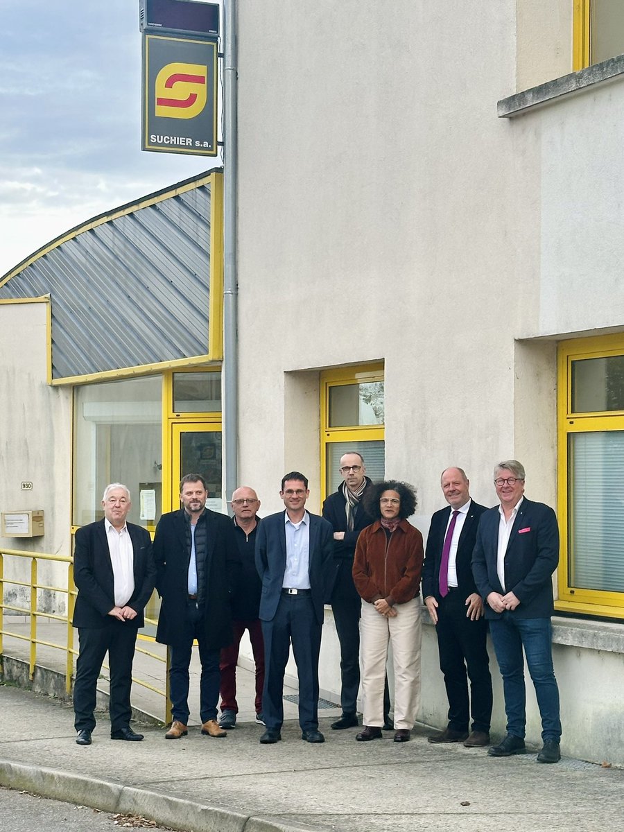 Prefet07's tweet image. 🇫🇷 La #SemaineDeLIndustrie se poursuit en #Ardèche 🏭

📉 L'occasion pour le département de mettre en valeur ses savoir-faire, comme ici à #Chomerac au sein de l’entreprise #SUCHIER

Ce fleuron de l'industrie française est reconnu pour la haute technicité de ses produits: les