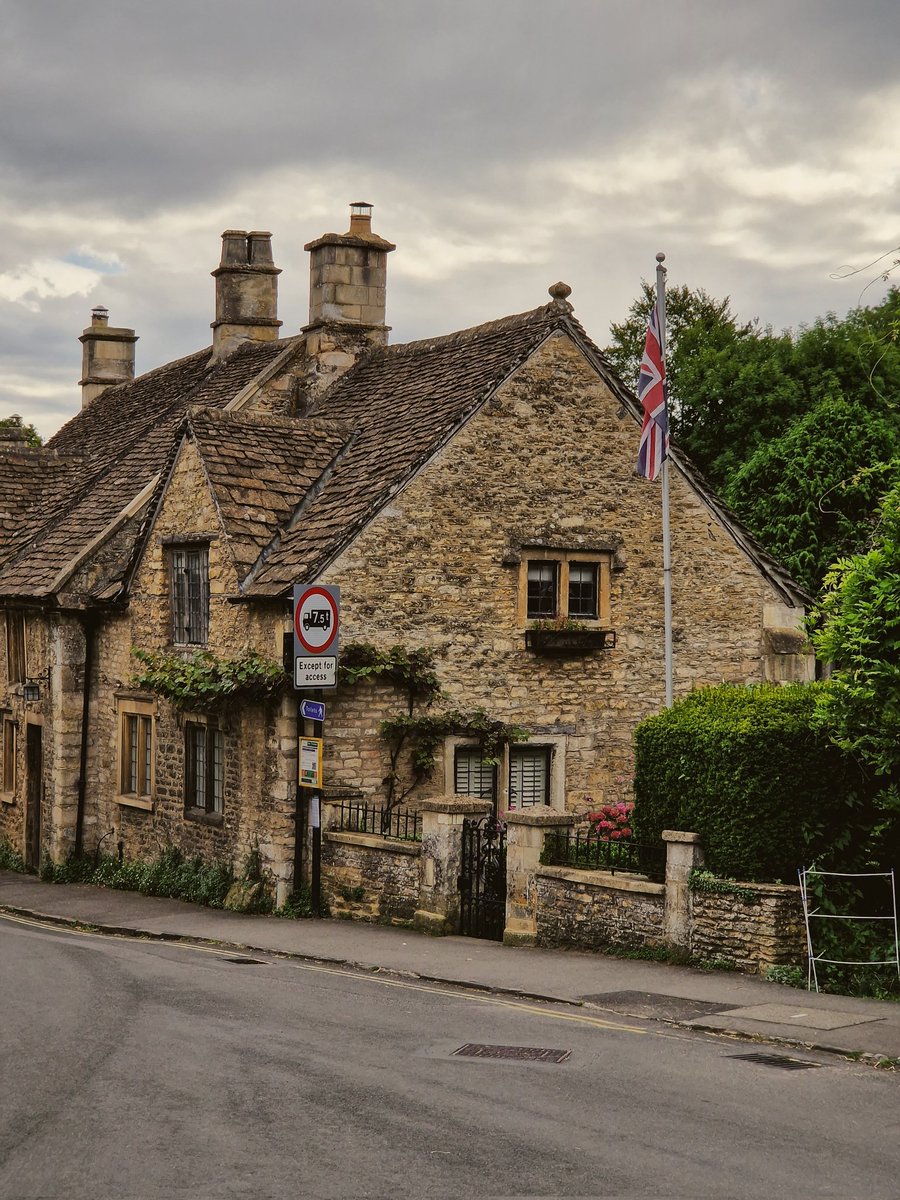 Castle Come 🇬🇧
#TravelTheWorld #travelphotography #bbctravel #castlecombe