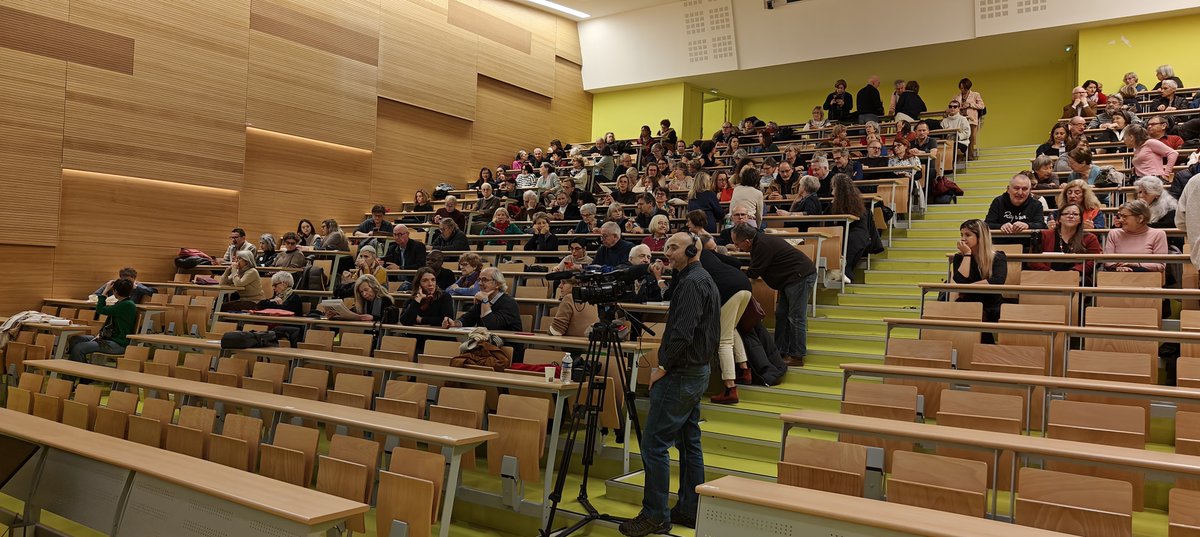 Retour en photos des rencontres de S.O.S Amitié Paris Île-de-France.   Des débats et des échanges intéressants autour du thème : "l'écoute à  l'épreuve de la violence"