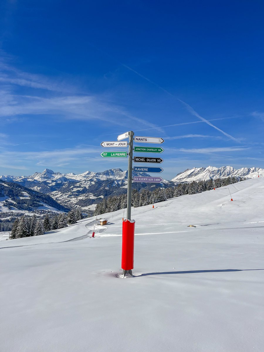 Saint_Gervais's tweet photo. Une journée idéale pour la préparation du #domaineskiable… ❄☀

⛷ Ouverture anticipée le 16 décembre (si les conditions le permettent 🤞🏼)

#ski #hiver #saintgervais #montblanc https://t.co/OCwScbXkct