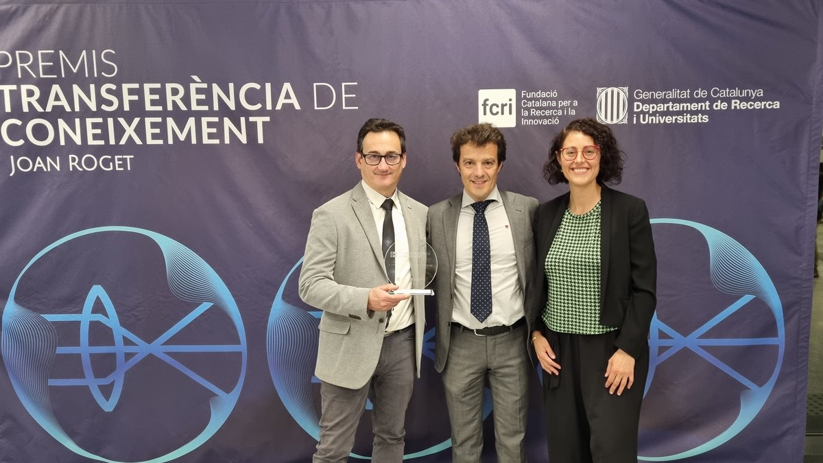CarrerasIJC's tweet photo. 🏅La spin-off @onechaintx, guanyadora del premi #JoanRoget al millor cas d'èxit de transferència 2023 pel desenvolupament de la seva primera teràpia CAR-T👏

Aquest reconeixement posa en valor ✨  l’aportació de l'equip de OneChain al desenvolupament econòmic 💸 i social 🫂 de Catalunya.

🔗https://t.co/aXlHOU7h1N

@fundaciorecerca
@recercauniscat
@bcndeeptech