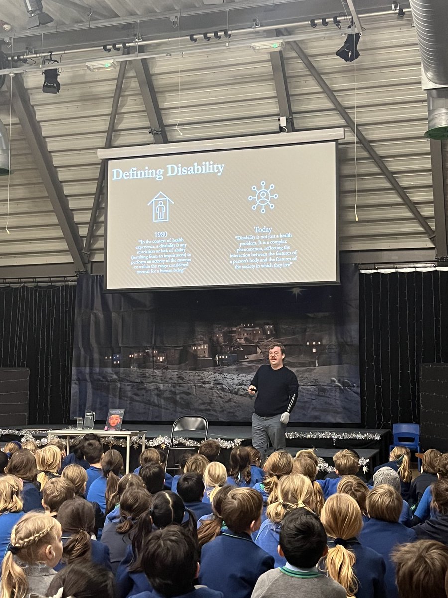RPPS_Library's tweet photo. Thank you @PTJKane for visiting @RPPS_UpperS @RPPSlondon today to talk about #Human2Point0 ! We loved Patrick encouraging the children to ask very honest questions & were all captivated! You need Patrick to visit your school too. @BigPicturePress @bonnierbooks_uk #SamRodriguez https://t.co/BsLnyWyDJ8