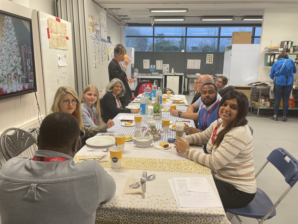 EastSurreyColl's tweet photo. π Highlights of last week's LSK students.π
π½οΈ Get Ready students excelled in the global enterprise challenge, impressing staff with their fantastic food and atmosphere.π
#EastSurreyCollege #LSKSuccess #GlobalChallenge #FestiveFeast https://t.co/hdsKgAeNCs