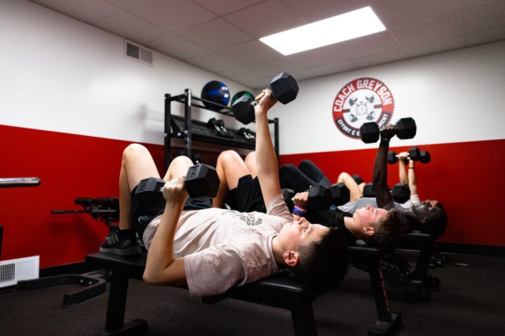 During this time of year we are thankful for those who choose to train with us and trust us with their athlete’s development. 

We strive to provide the ultimate training experience in an environment full of empowerment.

Thank you guys 🙏🦾