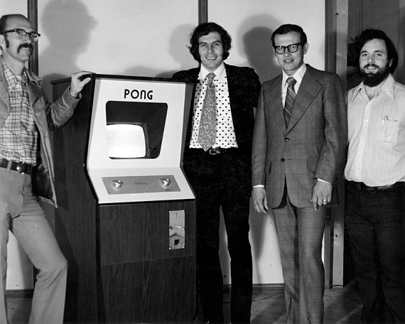 cyndtek's tweet photo. Today in Tek history, 1972, Atari unveils Pong, laying the foundation for commercially successful video gaming. The broad popularity sets the video game industry ablaze, propelling it to a staggering estimated worth of $215 billion today.  #Atari #Pong #Gaming #technology https://t.co/VLWhnI93zG