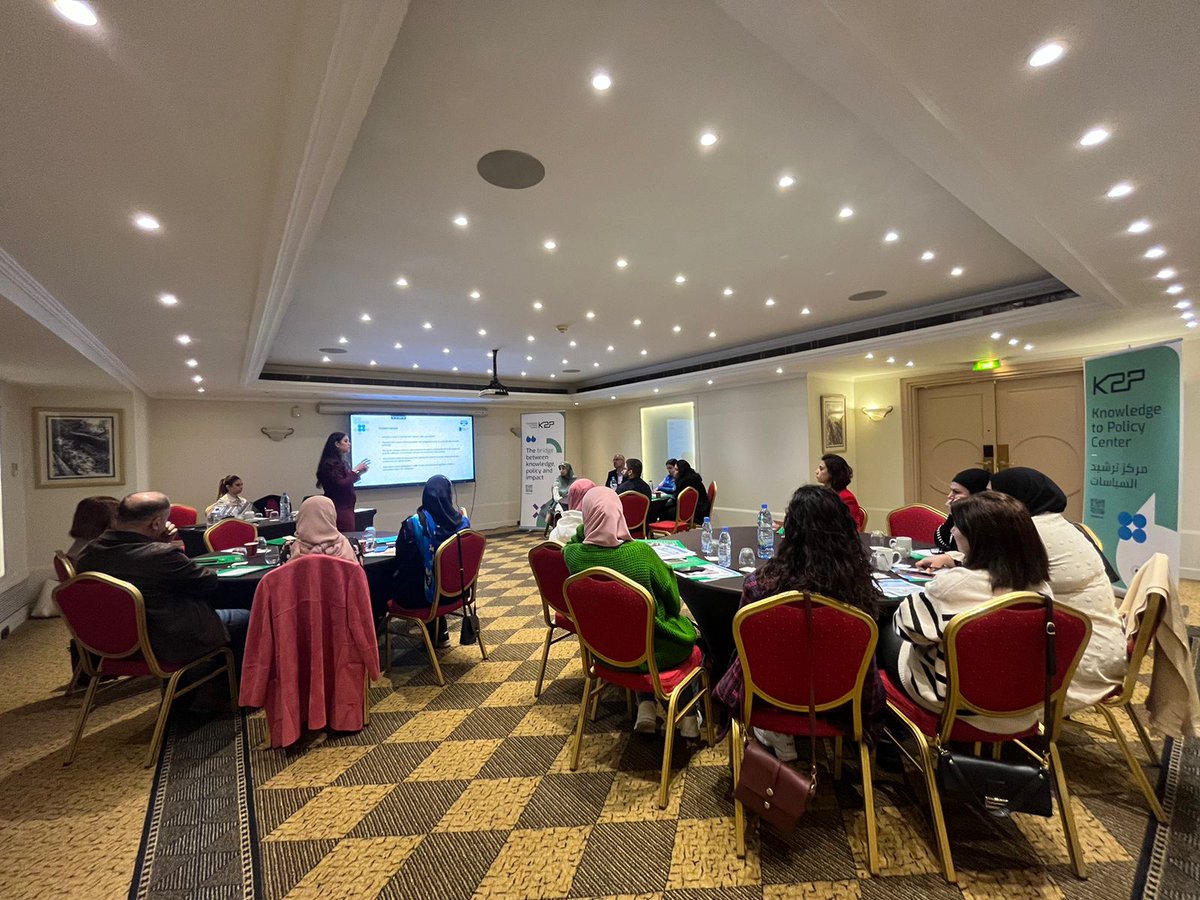 أطلق اليوم مركز #K2P بالتعاون مع <a href="/UNICEFLebanon/">UNICEF Lebanon</a> اول جلسة تشاورية ضمت ممثلين عن مراكز الرعاية الصحية الأولية من عدة مناطق ضمن سلسلة جلسات تهدف لوضع توصيات قابلة للتنفيذ وتحاكي الواقع اللبناني لمواجهة انخفاض معدلات التطعيم عند الأطفال وزيادة الوصول إلى خدمات التحصين والإستفادة منها