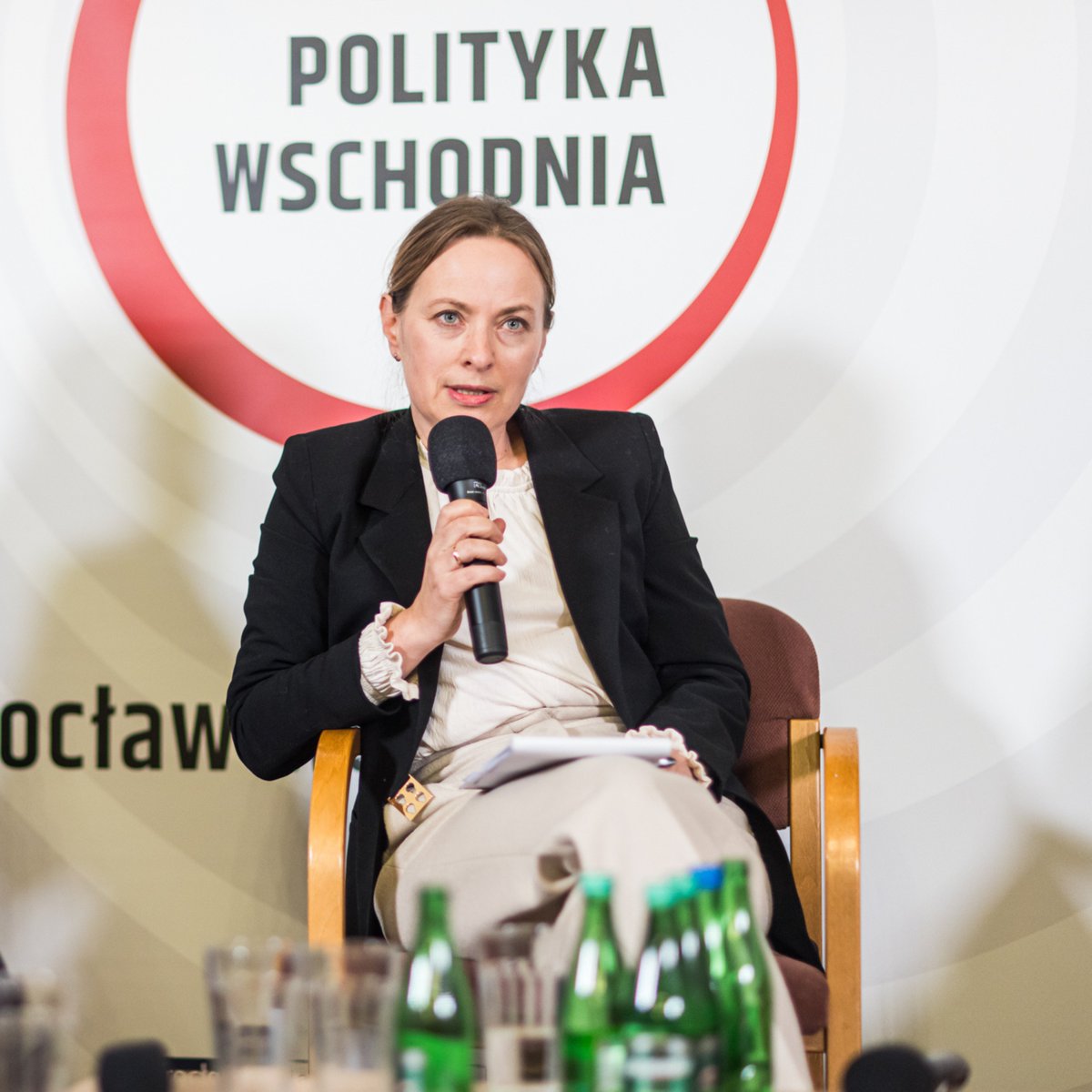 KolegiumWroclaw's tweet photo. Przez trzy dni uczestnicy konferencji Polska Polityka Wschodnia 2023 spierali się o metody realizacji polityki zagranicznej i zarazem nie tracili z oczu podstawowego celu – wzmocnienia ukraińskiej suwerenności.

#PPW2023 #Wrocław #Wojnowice https://t.co/TLmSjHYg1u