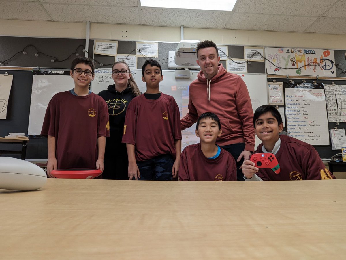 Good luck to our eSports Team this morning!! <a href="/St_Andrew145/">St. Andrew School</a> <a href="/hcdsbsteam/">HCDSB STEAM</a>