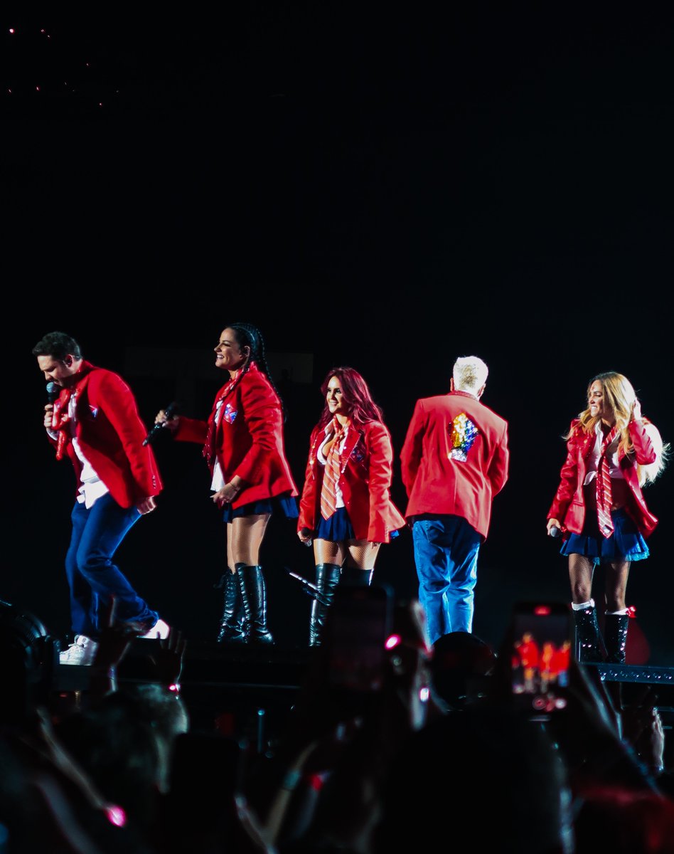 weinthecrowd's tweet image. Quantos artistas do seu Top 5 você já viu ao vivo? #SpotifyWrapped2023

A Lety da equipe: 4/5!