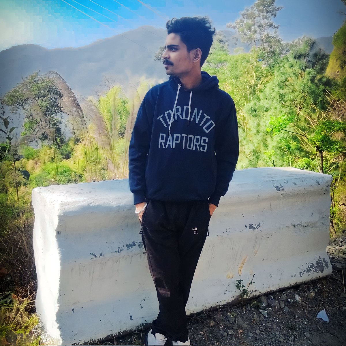 Vishu______0001's tweet photo. #NewProfilePic https://t.co/X1d1ExrTin