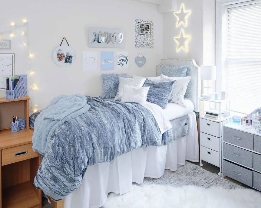 Do you like it?😍 Tag a friend!💕 
.
.
.
.
.
#beddingset #dreambedroom #bedroom #bedroomgoals #bedroomlove #bedroomideas #bedroomgoals #mybedroom #fairylights #decor #homedecor #furniture #bedroominspiration #inspiration #housegoals #interiordesigner #roomgoals #bedgoals