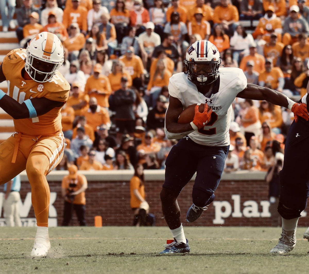 <a href="/UTM_FOOTBALL/">UT Martin Football</a> OFFERED!