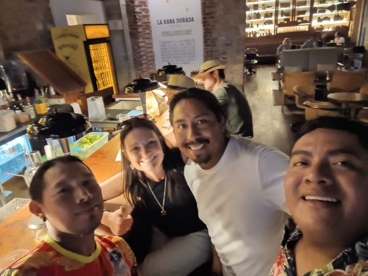 ChiariAxel's tweet photo. #panama507 #canada #gunayala #meeting #friendship #moments #goodvibes #vibes #motivation #ranadoradaPanamá #visitpanama #family https://t.co/nwdfP5MAf5