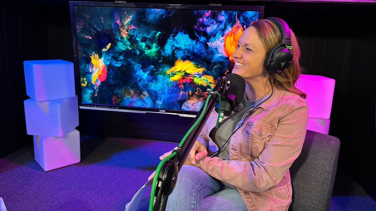 Devem's tweet photo. In this episode of Open Mic our Pre-K Team, Shannon Sines, Jennifer Williams, & Tracey Molnar. They are explaining all you need to know about Pre-Kindergarten @BeaufortCoSchNC #BCSStudios #ThinkDifferentThinkBCS https://t.co/Eeb7MD4kiY LISTEN & FOLLOW! @kristensaputo @Devem https://t.co/CtuY2VSwJu