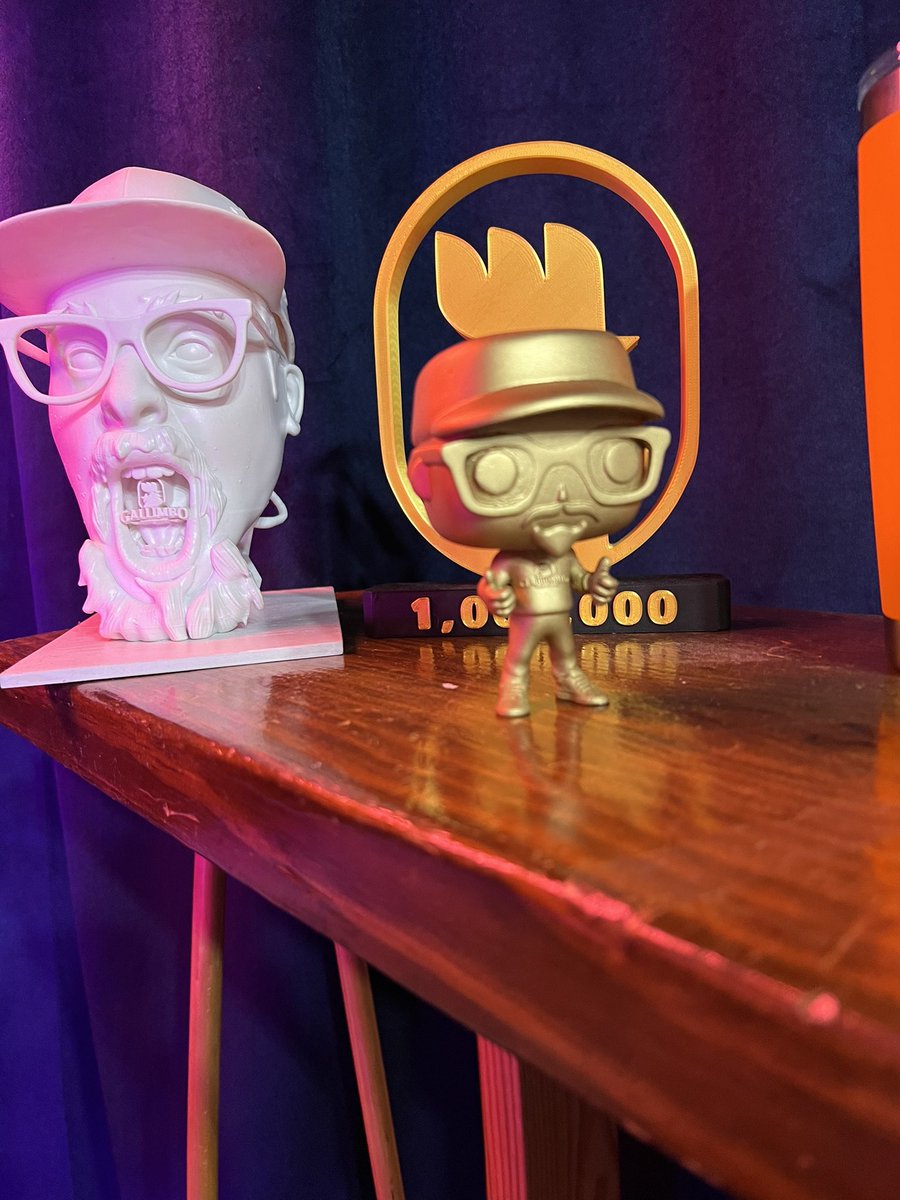 kompiarte's tweet photo. Entrega especial custom FUNKO para @chenteydrach 🐔⭐️ #gallimbostudio https://t.co/sOOptIn3qr