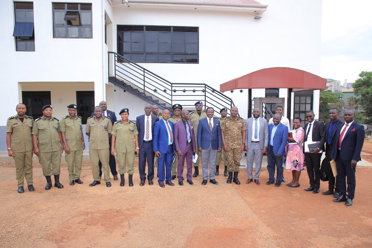 This afternoon, the Parliamentary Committee on Defense and Internal Affairs led by the Chairperson, Hon. @WKajwengye,carried out a routine fact-finding tour at the CID Headquarters in Kibuli. The Director CID, AIGP @Tom_Magambo, welcomed them and guided them on a tour of the…