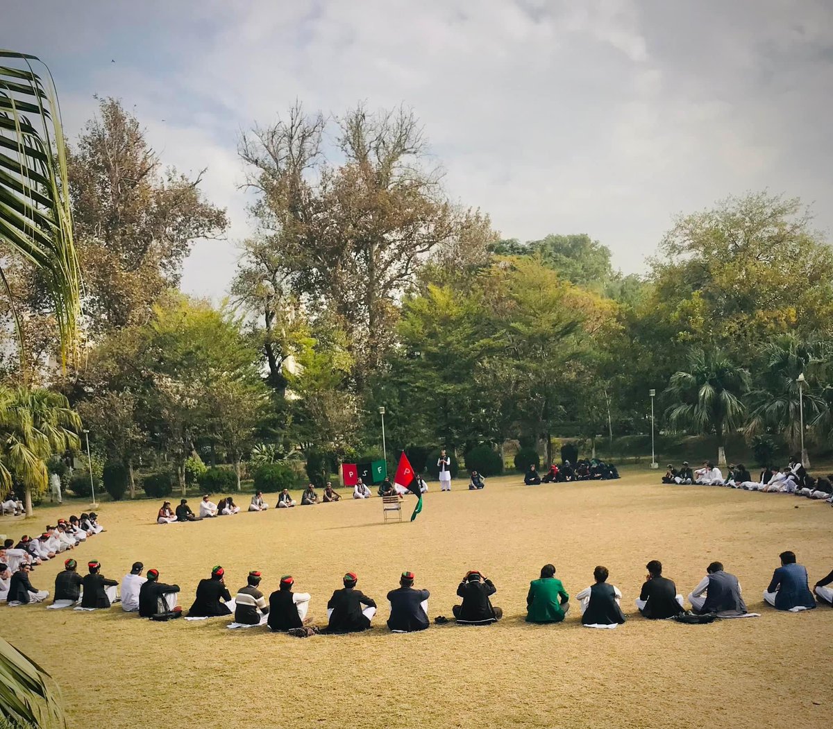 Shaikhm03368130's tweet photo. Today, Under the Presidentship of Hifzan Ullah Khan a vibrant General Body meeting was held at the Pearl Lawn, Islamia College, Peshawar, hosted by the People’s Students Federation ICP.   
@BBhuttoZardari @PPPDigitalKPK_ @PPP_Org @AseefaBZ @asifullahk https://t.co/AB2xOxwwfQ