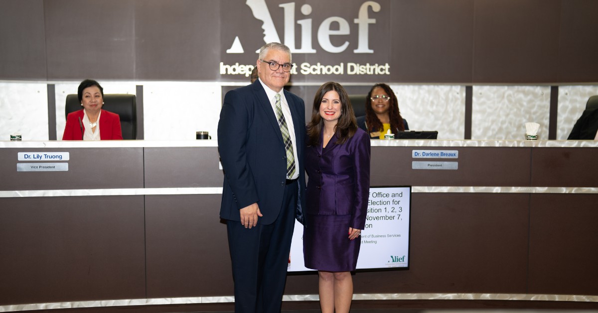 HCPrecinct4's tweet image. Commissioner @LesleyBrionesTX was honored to administer the oath of office to @AliefISD Trustees Ann Williams and Enrique "Rick" Moreno. 
👏 Congratulations to these dedicated leaders on their commitment to education and public service!  
#AliefISD #OathOfOffice #HCPrecinct4