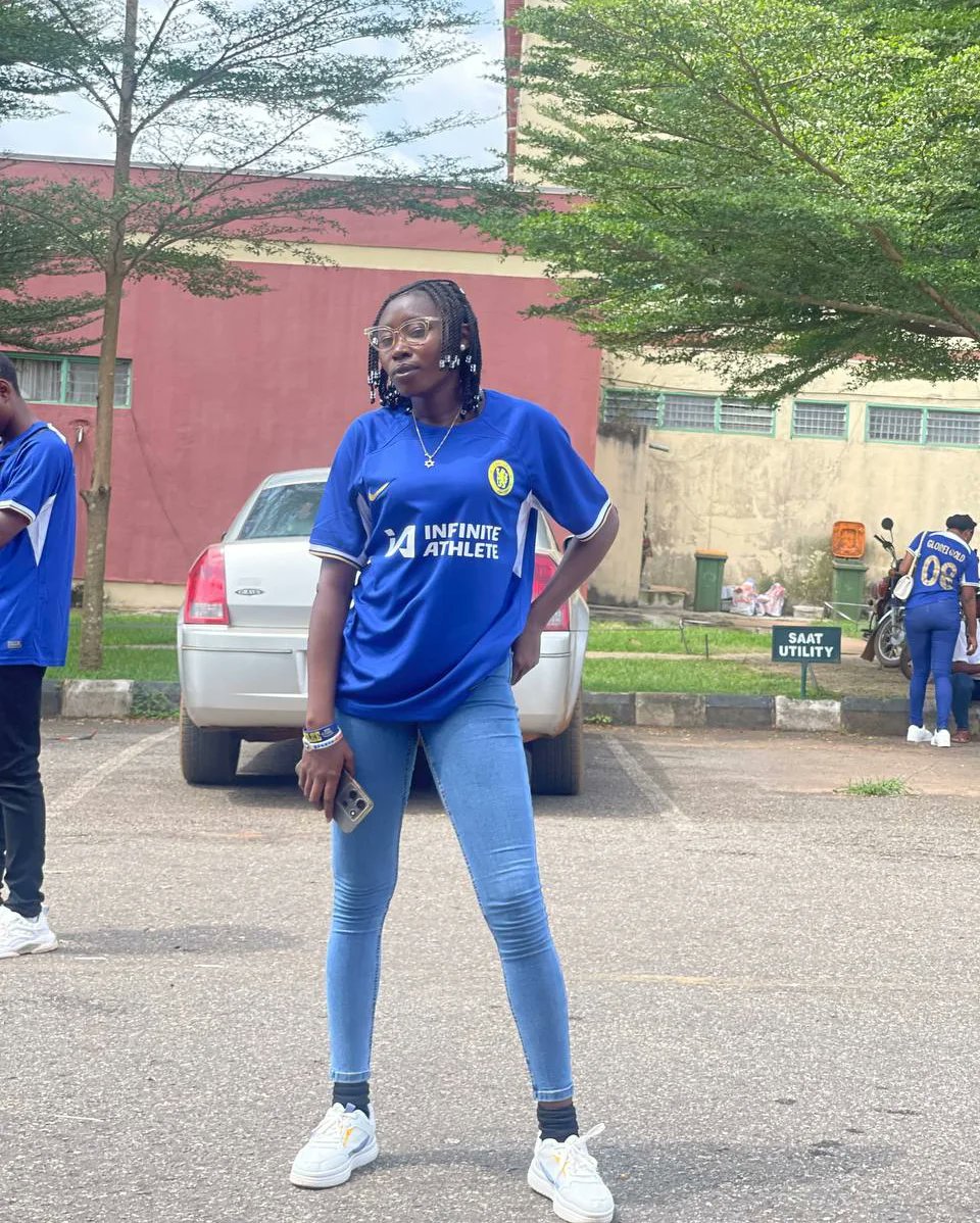 Hephzibah_19's tweet image. It's Jersey Day😍🥰
And I turned up all Blue💙💙💙 repping my own club @ChelseaFC
Forever the Pride of London🇬🇧🇬🇧
#invictajerseyday
#invictaclass22week 
#InvictaClass22