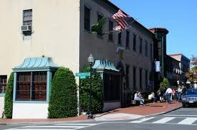 Renee Ryan tweet media