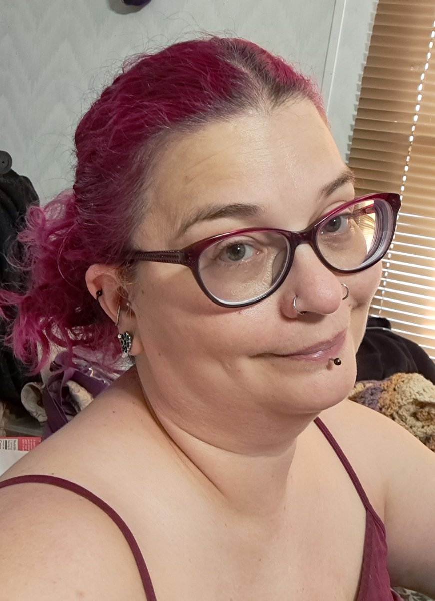 condescendkiteh's tweet photo. Of course I'm awesome. Recognize that I'm superior to you and give me all that you can give. Get a second job, sell your consoles, and do everything you can to have a chance of pleasing me.

• findom findomme femdom goddess queen finsub paypig cashcow • https://t.co/HB6oCNhH7X