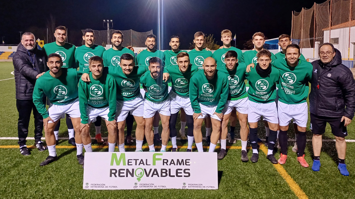 💚🤍🖤 | #SelecciónExtremeña |

🏆La #CopaRegionesUEFA calienta motores en Navalmoral de la Mata | ⚽Conoce todos los entresijos de este atractivo torneo que llega a #Extremadura del 8 al 10 de diciembre.

🔗+INFO 👉goo.su/o1bmnH

#SomosFEXFUTBOL
#VamosExtremeña