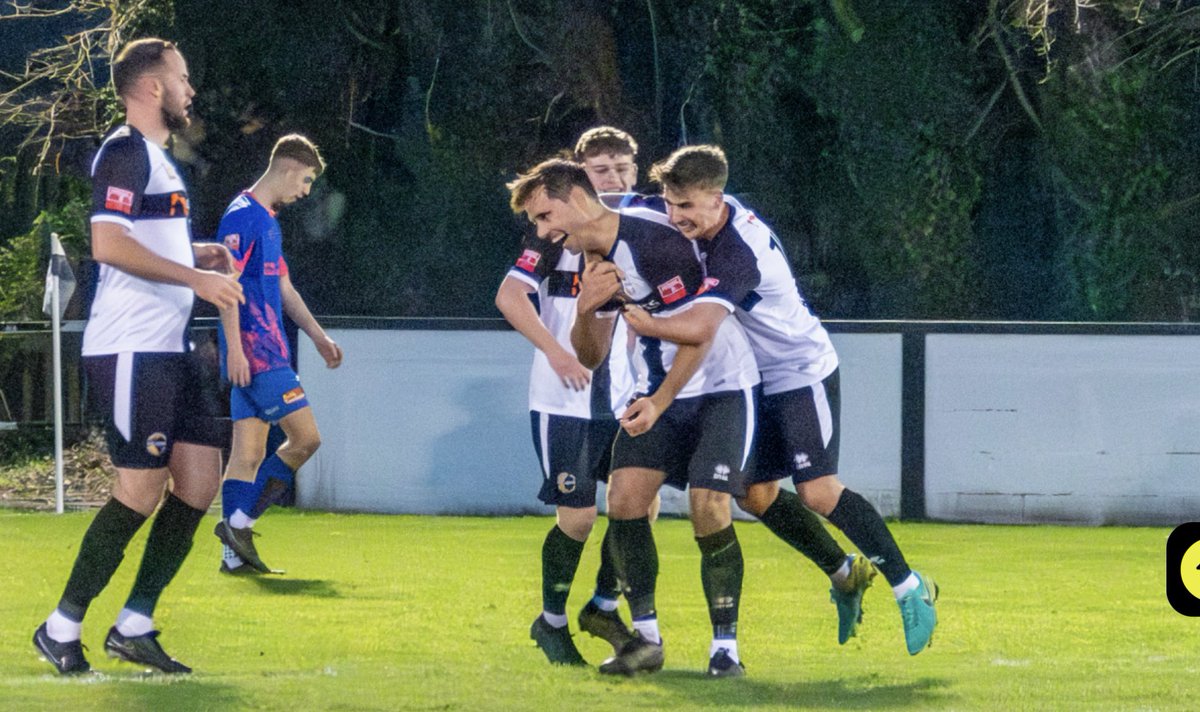 stuartmott's tweet photo. A whirlwind few days. 1stly, all the best to @BemertonHeathFC &amp; @ShaunHale16 for rest of the season. Although short, I had a great time there with a fantastic group who will achieve things this year! Thank you also to the committee that allowed the move to be made in time 👏🏼 https://t.co/O4reBtNDq3