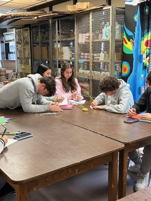 My open house cardmaking yesterday  afterschool making @Crds4HosptlKids with Chief's Challenge club was awesome! Full house and fantastic, what a great bunch! A special thank you to my art student volunteers!