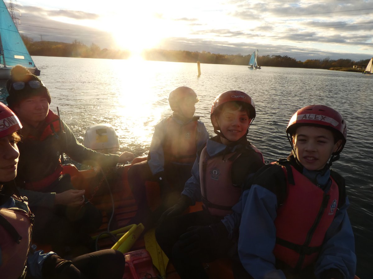 AdventuresAtRBC's tweet photo. Fantastic racing against Bradfield and Pangbourne yesterday. Light winds made it extremely tactical. RBCS just missed out on top spot by half a boat length on the final race. Tremendous effort from a brilliant bunch of Year 9 sailors. Well done! https://t.co/ktEKVhxRwD