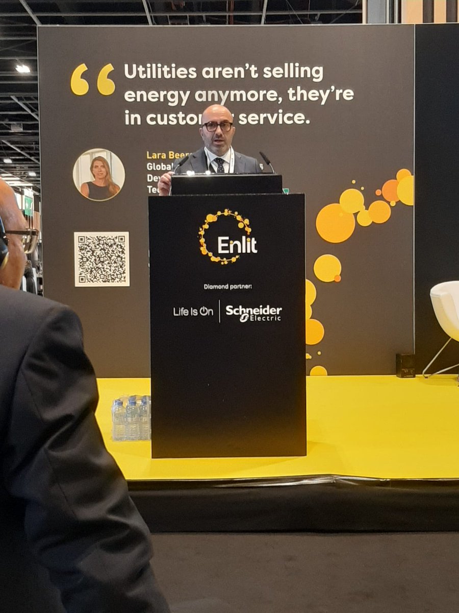 On the opening day of <a href="/Enlit_Europe/">Enlit Europe</a>, Stefano Pizzuti, ENEA and Leonardo Cavalieri, MAC srl presented at the Digitalisation Hub Session for a widely attended presentation on monitoring public lighting energy consumption data through the Public Energy Living Lab!

#EnlitEurope