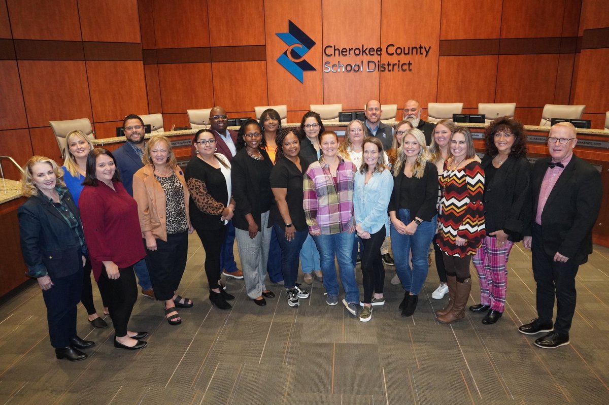 CCSD’s fifth annual VILLA Program, which encourages and celebrates parent engagement, graduated a new class this month! Costs associated with the program are funded through the generous sponsorship of Credit Union of Georgia, a CCSD Partner. More: cherokeek12.net/post-detail/~b… #CCSDfam