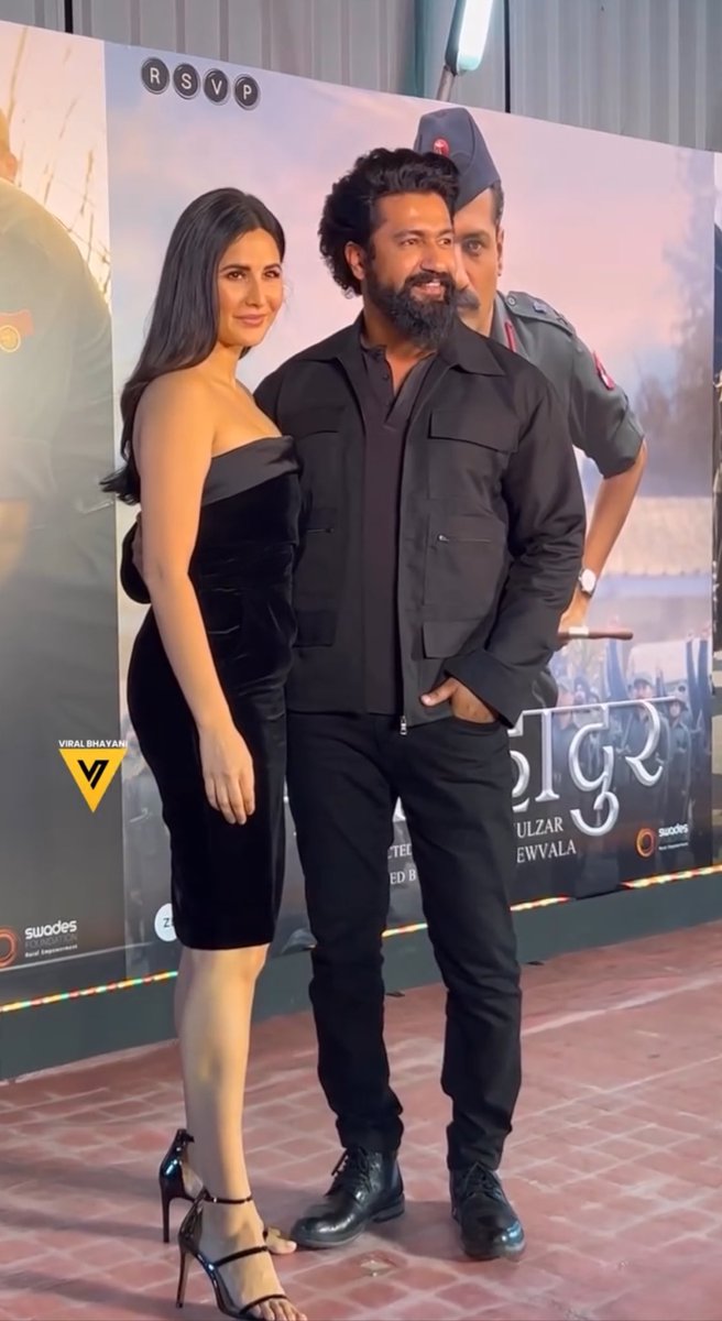 kardemommeee's tweet photo. katrina kaif and vicky kaushal at the screening of sam bahadur 🖤

#sambahadur #vickkat #vickykaushal #katrinakaif https://t.co/0EFONPi5K9