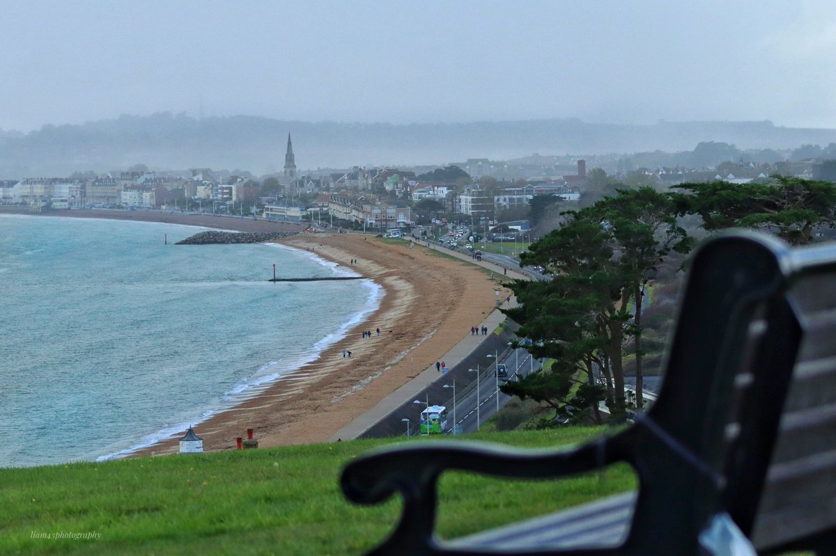 Sit and watch over the town..

#Weymouth #Dorset #bowleazecove #dorsetcoast #dorsetphotography #landsacape #beach #coast #coastline #landscapephotography #photography #photooftheday #dorsetcoast #dorsetphotographer #visitdorset #loveweymouth #lovefordorset ##canonphotography