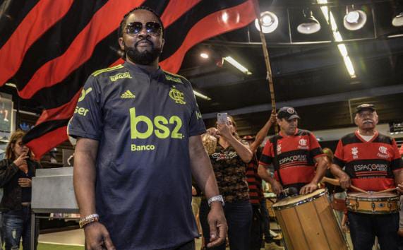 Zueira__futte's tweet photo. "...Querem transformar o Flamengo em uma coisa que não vão conseguir. O Flamengo não é um clube elitizado! É um clube popular, do povo, como Corinthians, internacional, Remo..."

🎙Xande de Pilares, no Mundo GV. https://t.co/WXcpFQKZXj