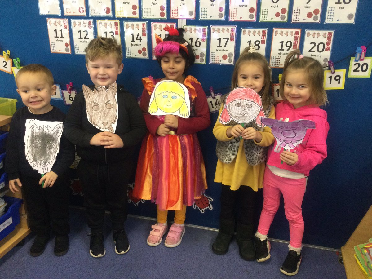 WhybridgeInfant's tweet photo. Elm Class are ready for their fairy tale ball. https://t.co/KrWVi89IsO