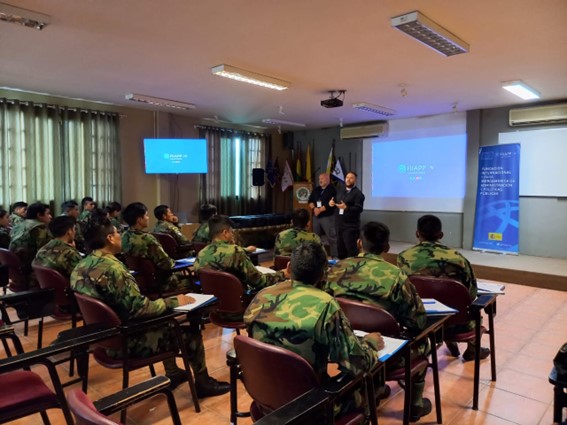 ueboliviafiiapp's tweet photo. Con el apoyo de @UEenBolivia (EUR 6,2M), el proyecto @FIIAPP en Bolivia realiza capacitación en el uso táctico de drones ligeros con expertos de @policia de España a 58 servidores públicos de la @Pol_Boliviana y @FELCN_BOLIVIA, fortaleciendo el #CIEIIPA https://t.co/oHSaMCQm37