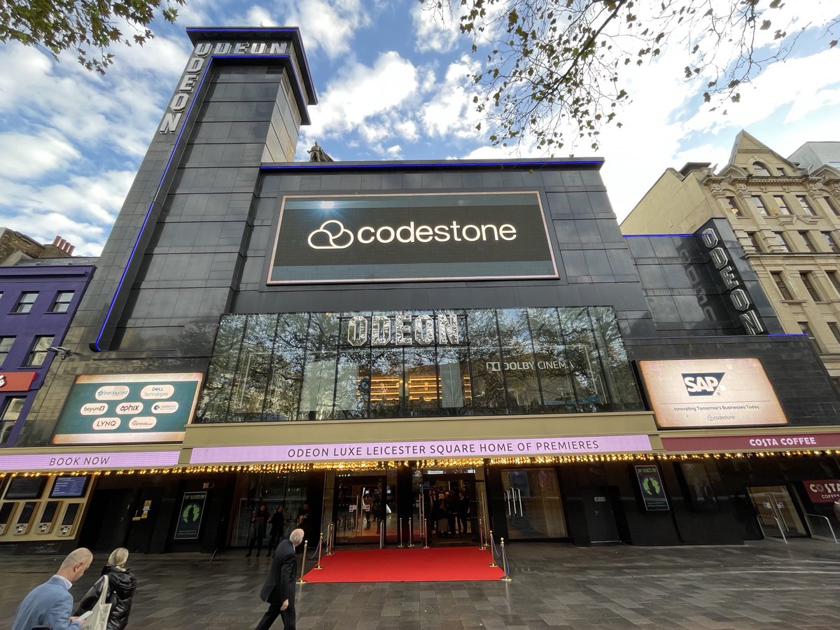 lynqmes's tweet photo. Fantastic to be featured as a @CodestoneGroup  technology partner at their annual customer event #Codestone23.

Louis Theroux, free popcorn and LYNQ's logo on the big screen! What more could you want from a customer day?! 

Read more here: https://t.co/fCOrFzHmL1 https://t.co/lgGmnYg7c5