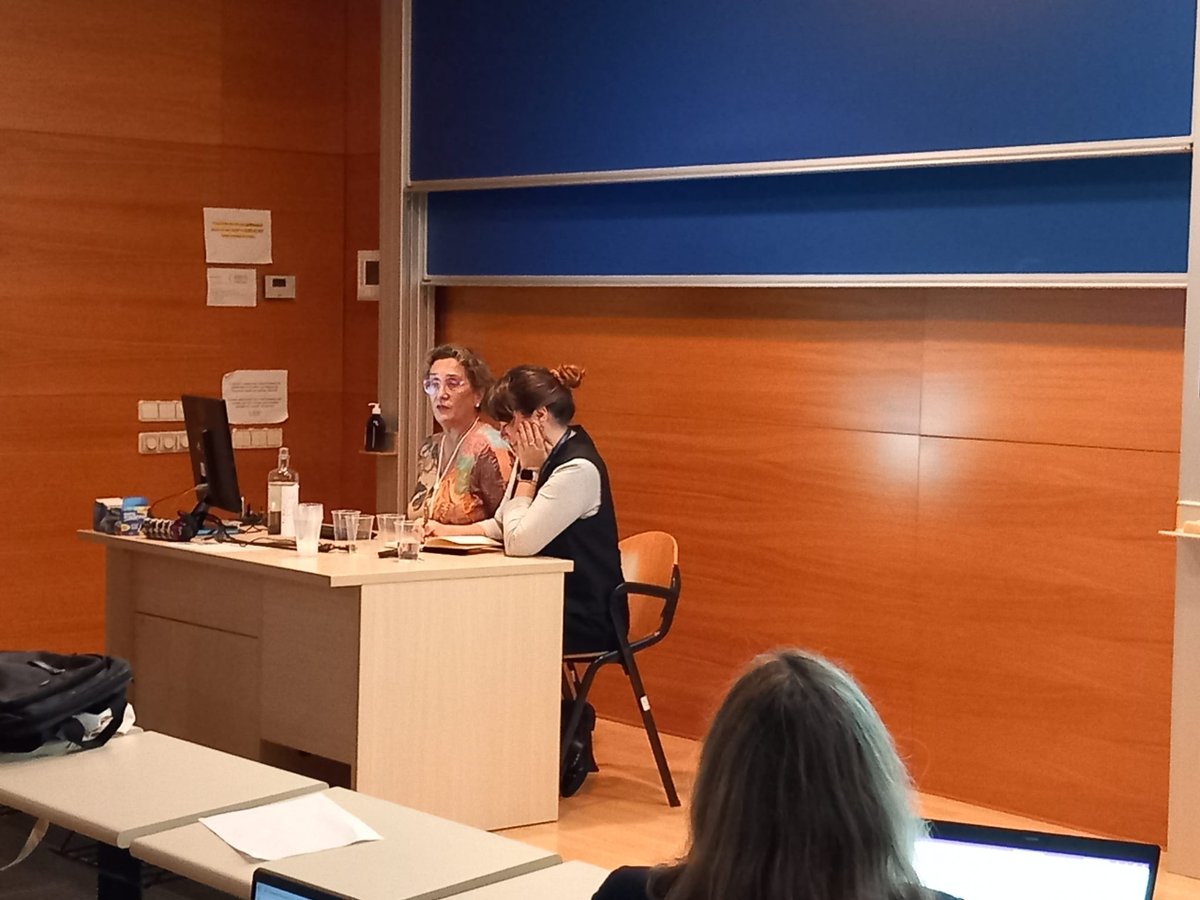 📣M. Carmen Martín Marichal, directora de la <a href="/bulpgc/">Biblioteca ULPGC</a>, participó hoy en la en la asamblea anual de 
<a href="/rebiun/">REBIUN</a> que se celebra 📍en la <a href="/UABBarcelona/">Universitat Autònoma de Barcelona</a> dentro de las #JornadasCRUE_UAB2023  

#JornadasCRUE2023 #AsambleaREBIUN #PlanEstratégicoREBIUN