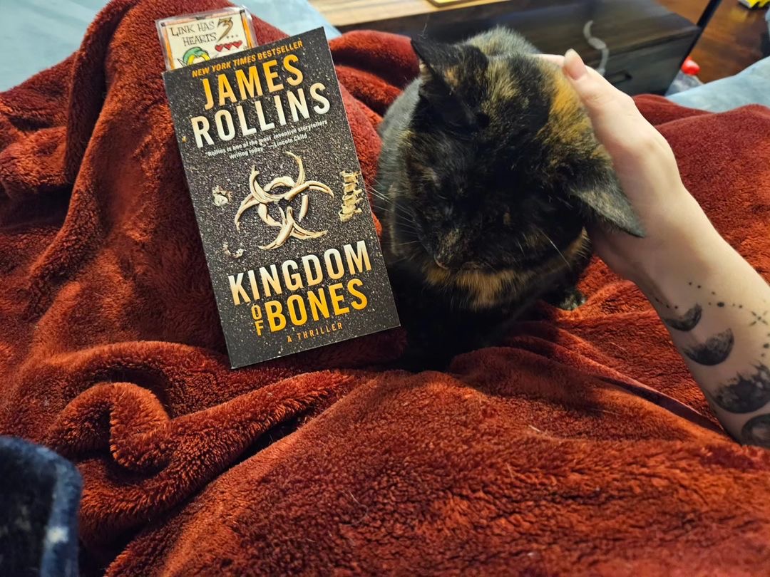 jamesrollins's tweet photo. Nothing better than spending a fall day with a book and your fur family.
@withrepost @adoraboo_gamer_yarnie
Onto the 16th Sigma Force Novel, Kingdom of Bones by James Rollins. Of course, I have my beautiful Luna baby with me.
.
.
.
#bookdragon #sigmaforce #jamesrollins #reader #reading #book #booklover #bookstagram