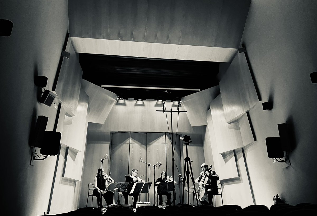 tenorvictor's tweet photo. Hoy y mañana grabando al @CuartetoIberia en el Museo @Museo_Lazaro de #Madrid con #vnstudio @VNmusica @GancedoSonia juventud y excelencia que se dan la mano en este grupo de grandes artistas residentes del museo hasta 2025. #grabaciones #musicaclasica #cuarteto #instrumentos https://t.co/iTWJgHLUri