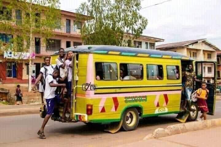 TianaNwaneri's tweet photo. If you grew up in a Enugu, you can relate to this.
We call it Gbaagbaa !

 What was your experience?
#042connect 
@Chiagoziemoffor
@SusanOdii 
@ude_ibiam 
@WarriboyCfr https://t.co/pcYtVqjzq9