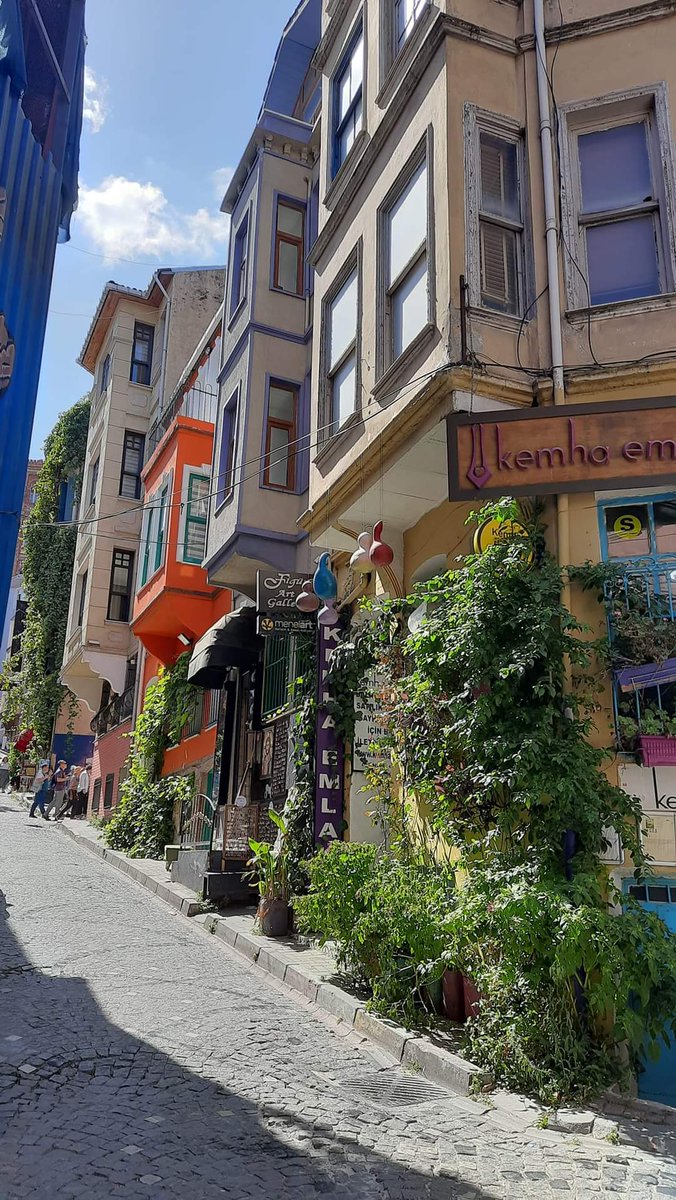 AryaSeben's tweet photo. Balat, İstanbul. https://t.co/RlbW0xgpBV