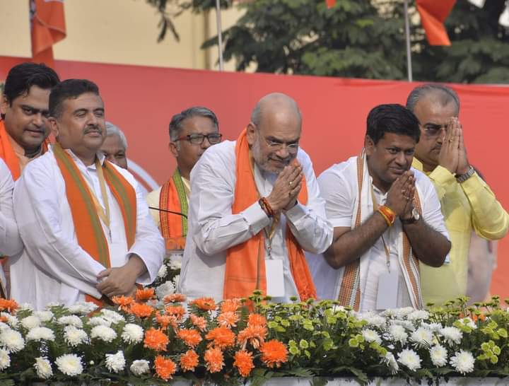 DrSukantaBJP's tweet photo. জনসমুদ্র... 
এই জনজোয়ার ইঙ্গিত দিচ্ছে @AITCofficial এর  দিন ঘনিয়ে আসছে। @BJP4Bengal এর ওপর মানুষের এই স্বতঃস্ফূর্ত সমর্থন, এই আবেগ আমাদের চলার পথের পাথেয়...🙏 https://t.co/MuvgtnIl3L