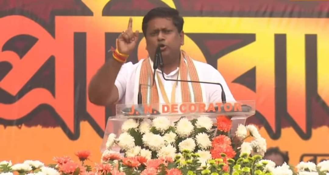 DrSukantaBJP's tweet photo. জনসমুদ্র... 
এই জনজোয়ার ইঙ্গিত দিচ্ছে @AITCofficial এর  দিন ঘনিয়ে আসছে। @BJP4Bengal এর ওপর মানুষের এই স্বতঃস্ফূর্ত সমর্থন, এই আবেগ আমাদের চলার পথের পাথেয়...🙏 https://t.co/MuvgtnIl3L