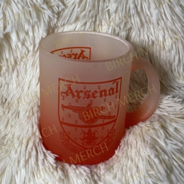 BirchMerch2023's tweet photo. Champions League night!🔴⚪
#Arsenal are facing #Lens this evening and it's a great opportunity to show off our new additions in #BirchMerch store😁 Two tone frosted 11oz mugs that we created for you, Gooners! Available to order at https://t.co/jrBIud3aO3 #ARSLEN #UCL #COYG #AFC https://t.co/3V7Us0O5kq