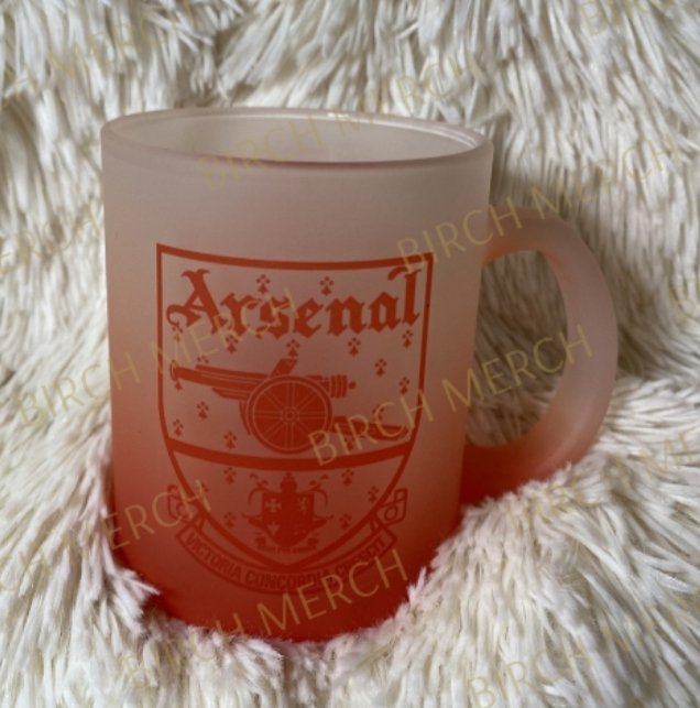 BirchMerch2023's tweet photo. Champions League night!🔴⚪
#Arsenal are facing #Lens this evening and it's a great opportunity to show off our new additions in #BirchMerch store😁 Two tone frosted 11oz mugs that we created for you, Gooners! Available to order at https://t.co/jrBIud3aO3 #ARSLEN #UCL #COYG #AFC https://t.co/3V7Us0O5kq