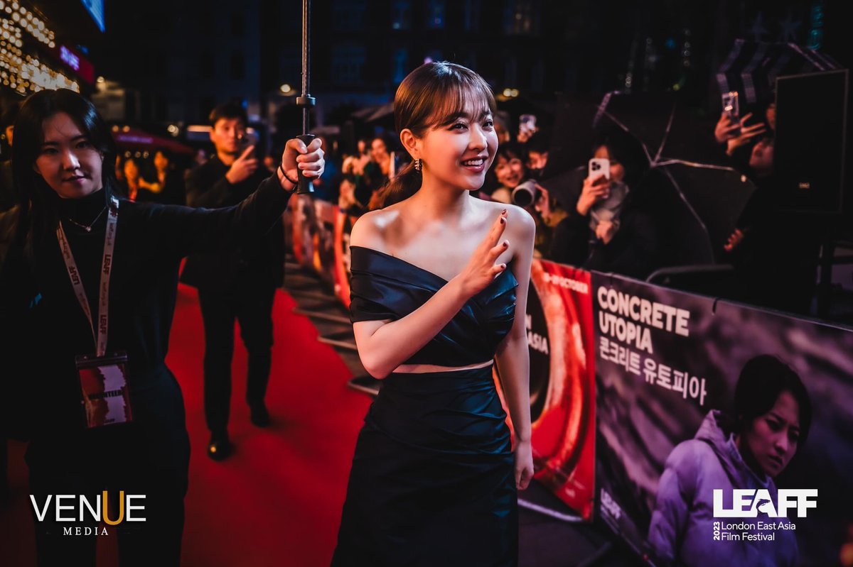 ParkBoYoungBr's tweet photo. 📸 | Novas imagens da BoYoung #LEAFF 2023 (1/3)
Linda 🤍
#ParkBoYoung #BoYoung #박보영 https://t.co/ydQWvjjMwh