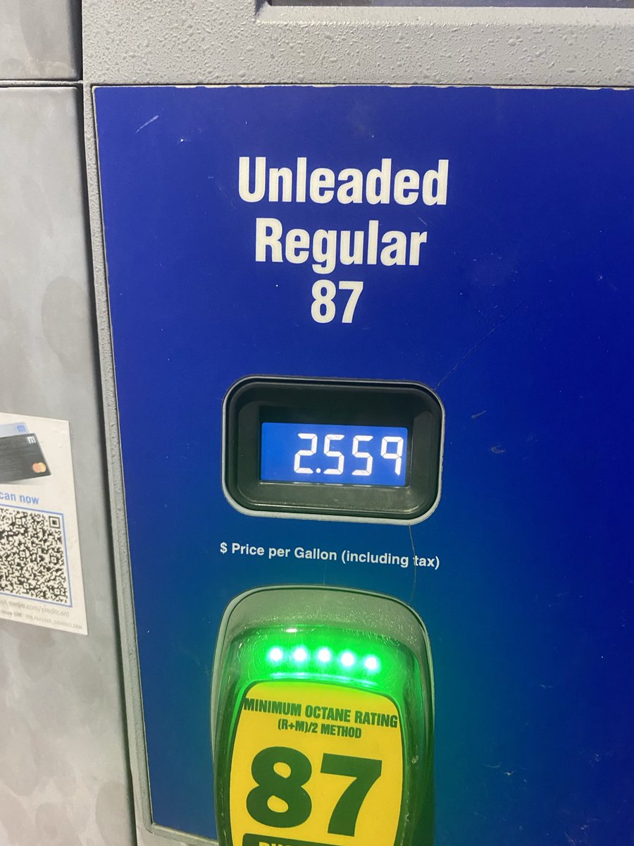 jarnett34's tweet photo. I won….#Mperks https://t.co/TQjw6de5pe